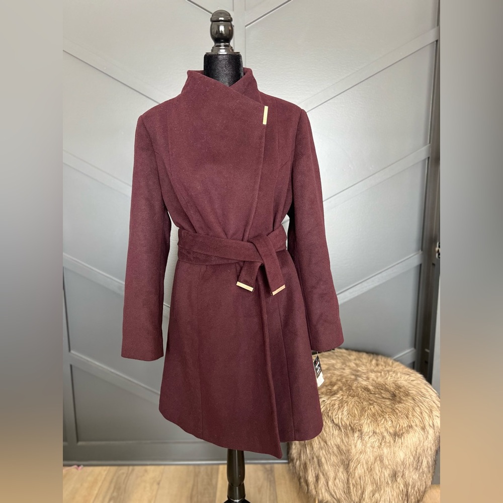 Elegant Burgundy Women's Coat